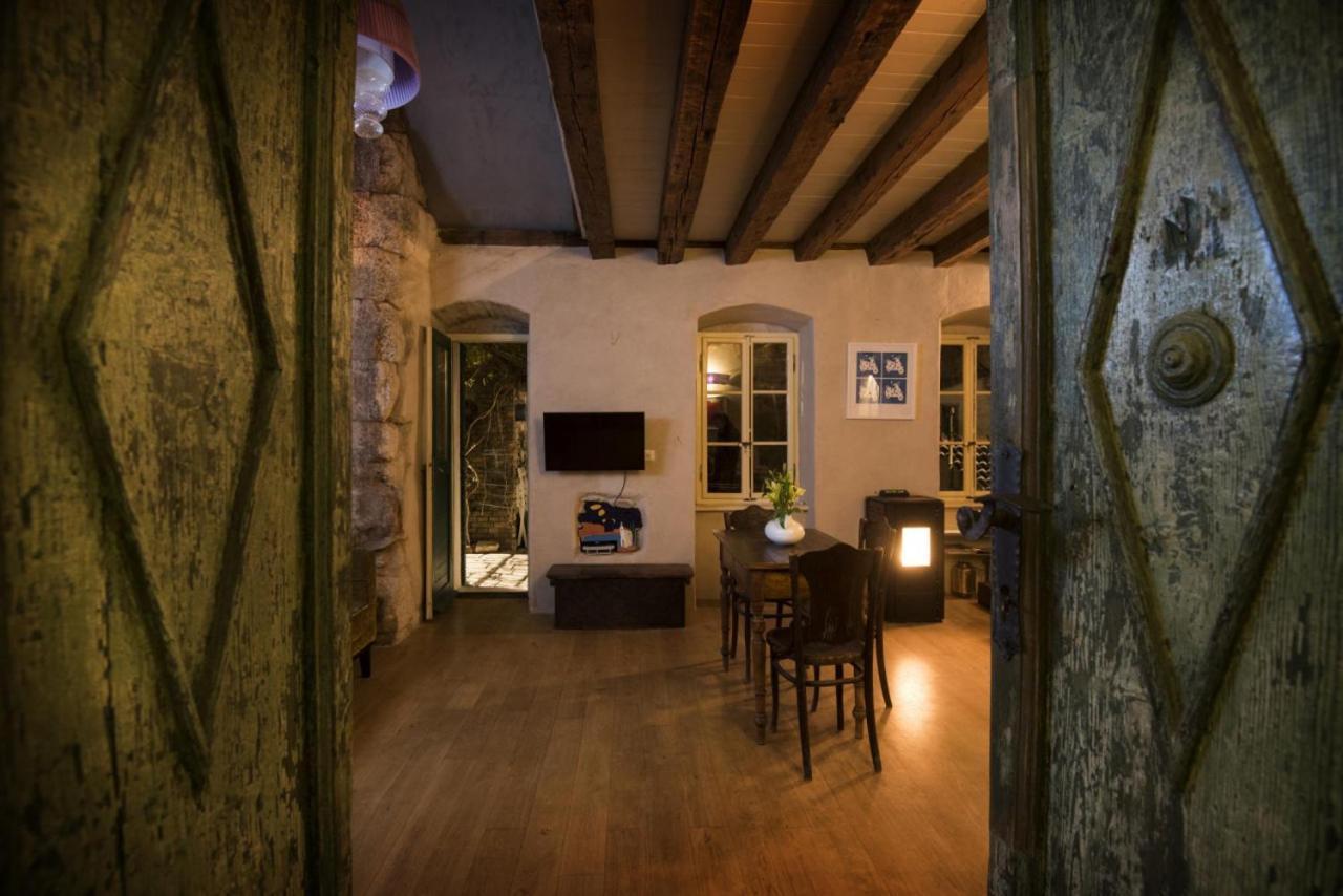 La Divine- Captured By History Inside Palace Loft Lägenhet Split